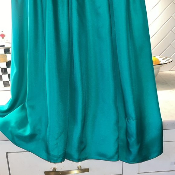 Cynthia Rowley Juna Silk Tiered Maxi Dress in Emerald - Picture 9 of 9